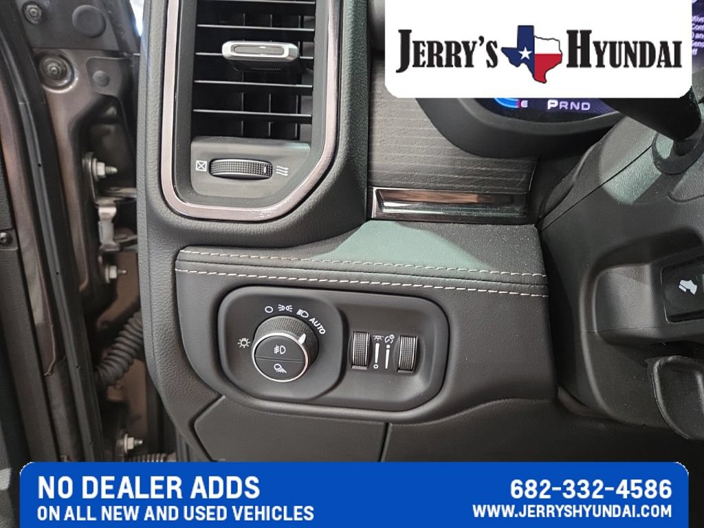 Used 2024 RAM 3500 Limited AWD/4WD image 14
