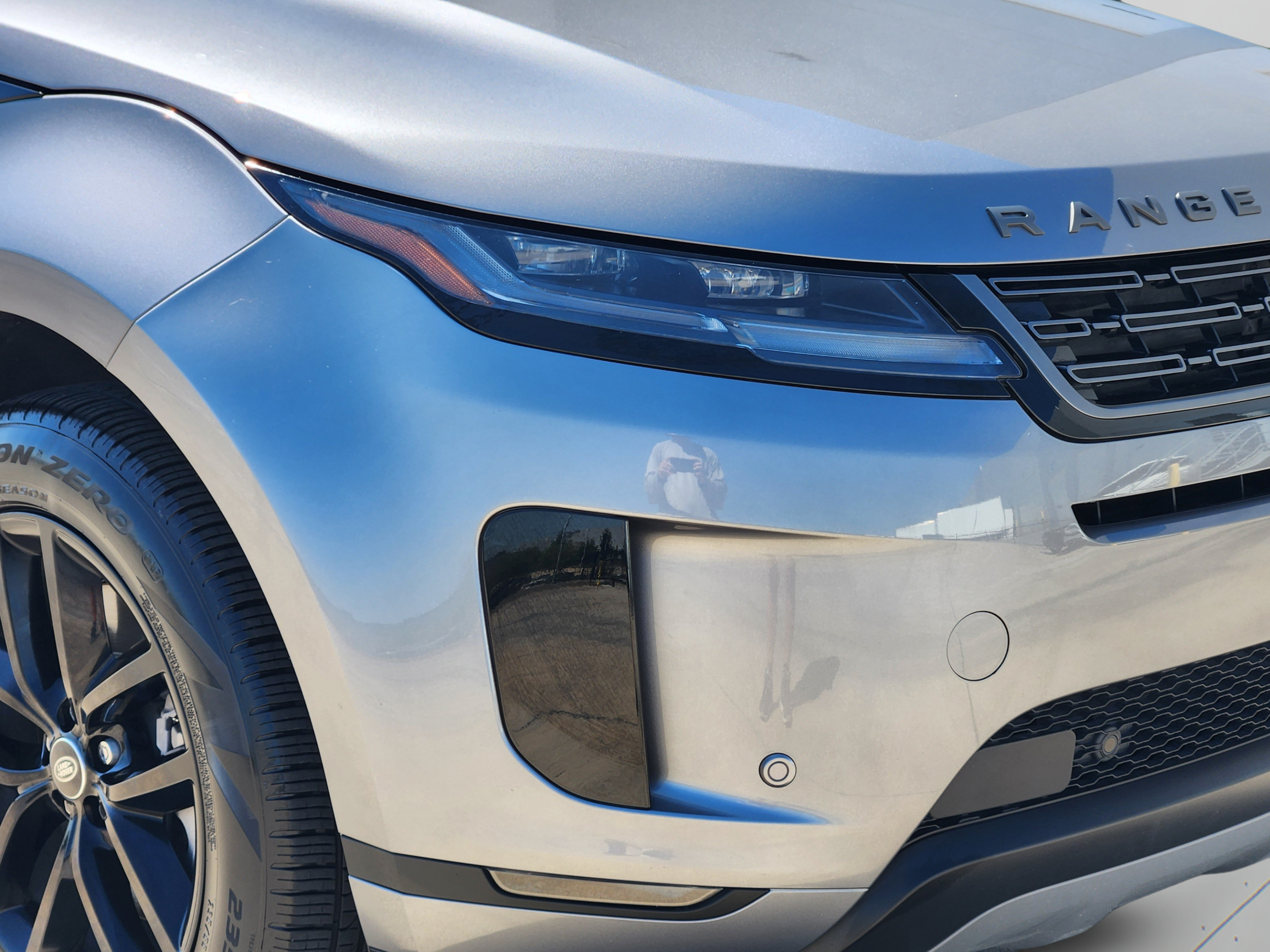 Certified 2026 Land Rover Range Rover Evoque S AWD/4WD image 32