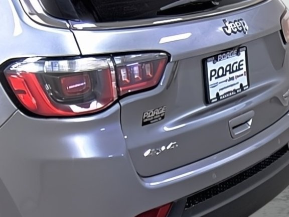 Used 2017 Jeep Compass Latitude w/ Popular Equipment Group image 10