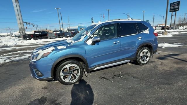 Used 2023 Subaru Forester Touring image 4