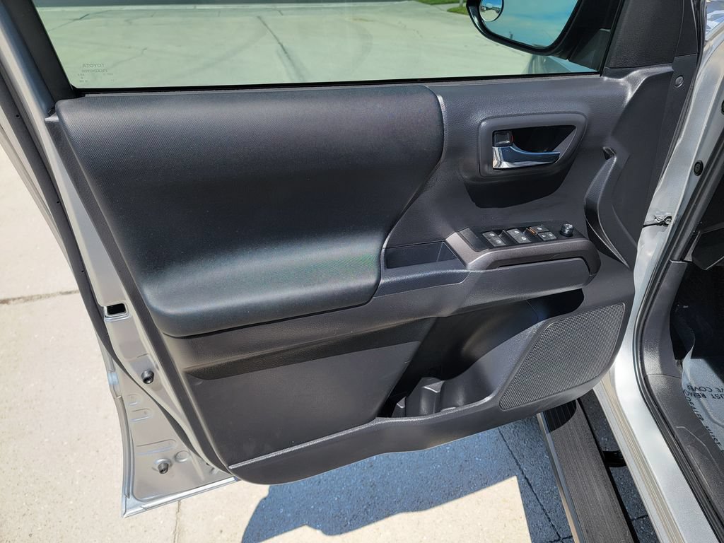 Used 2023 Toyota Tacoma TRD Sport RWD image 12