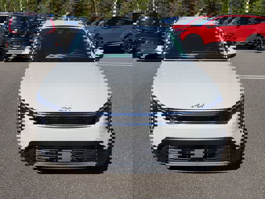 New 2026 Kia K4 EX image 2