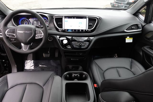New 2026 Chrysler Pacifica Select image 23
