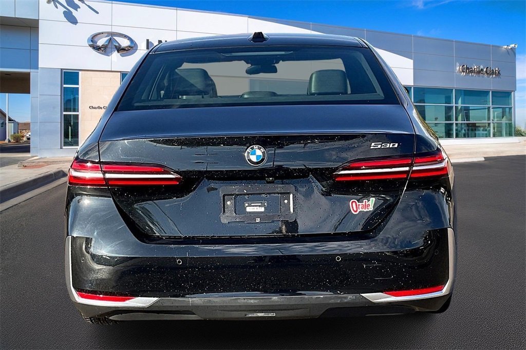 Used 2024 BMW 530i image 4