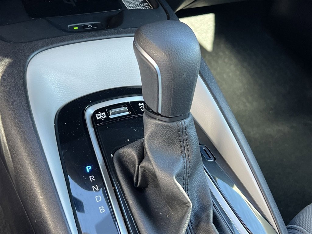 Used 2025 Toyota Corolla SE image 20