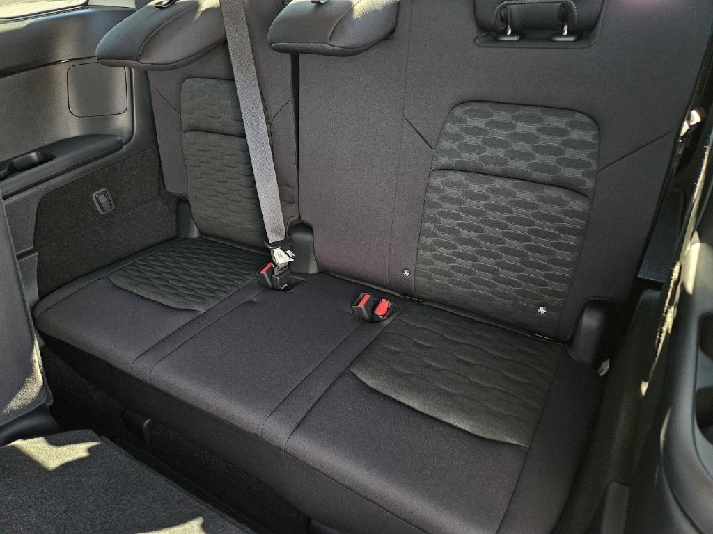 Certified 2026 Nissan Pathfinder SV FWD image 15