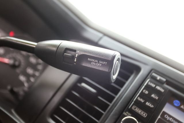 Used 2016 Nissan NV 3500 SL image 25