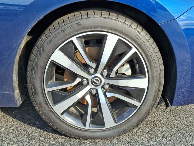 Used 2023 Nissan Maxima SV w/ Floor Mat Group FWD image 33