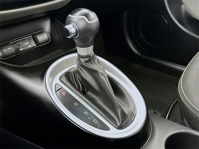 Used 2016 Kia Soul + image 24