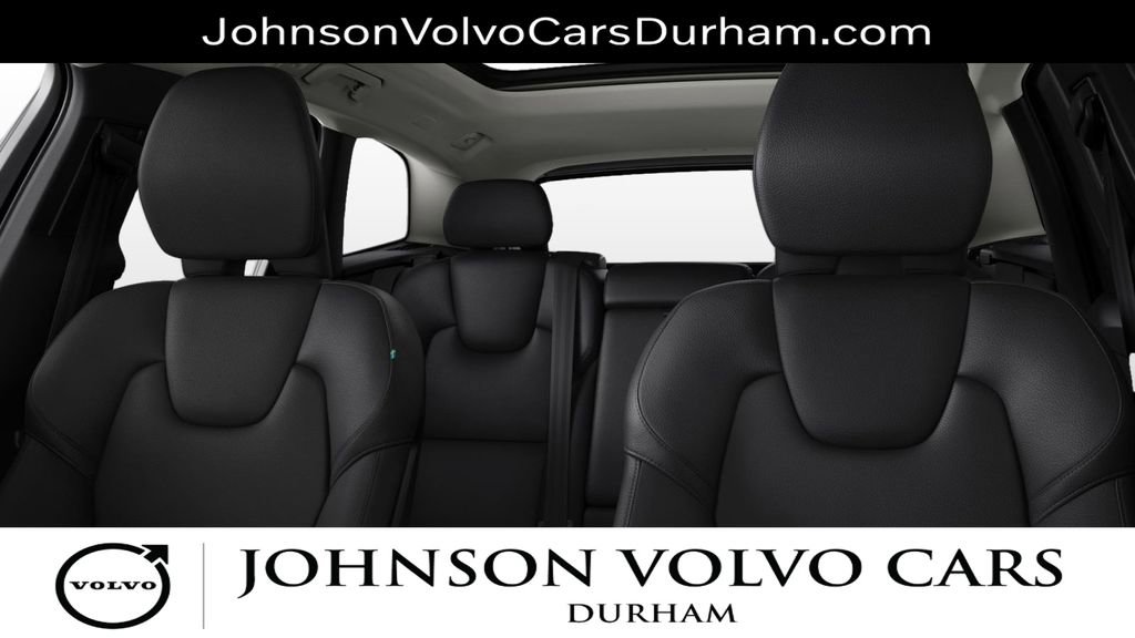 Used 2023 Volvo XC60 T8 Plus image 6