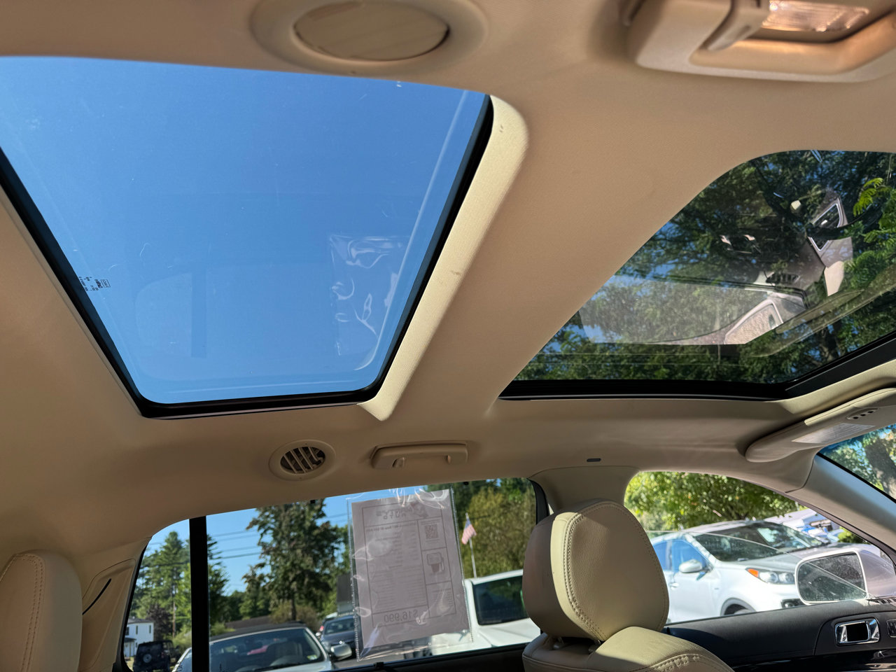 Used 2019 Lincoln MKT AWD image 13