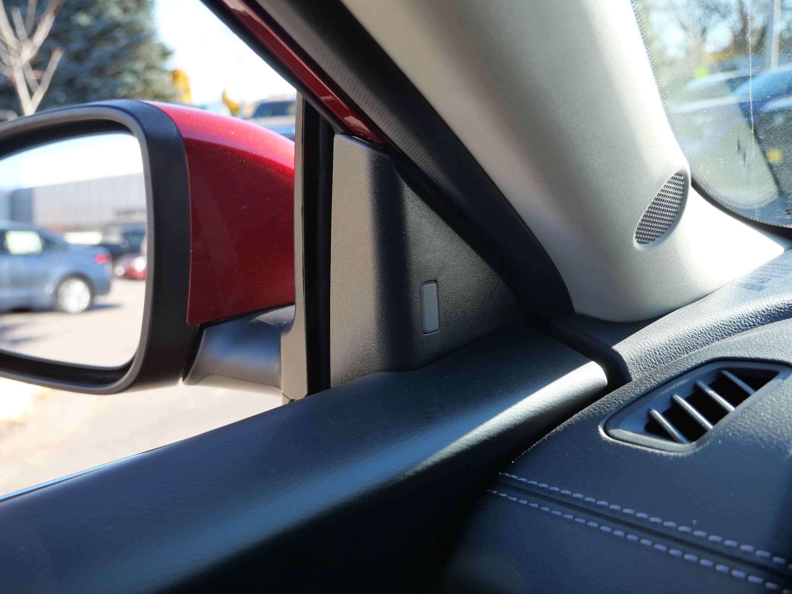 Used 2025 Nissan Sentra SV w/ All-Weather Package image 33