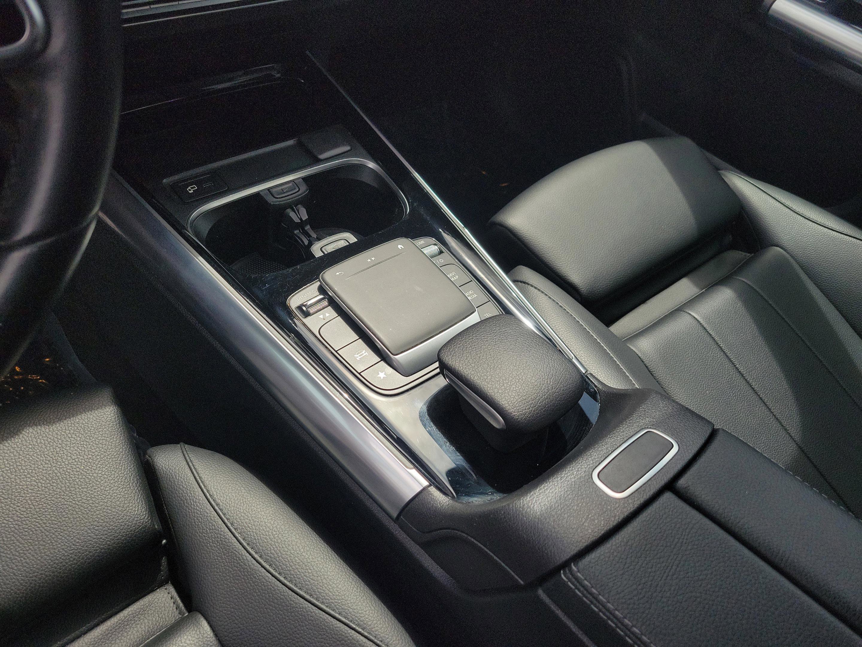 Certified 2022 Mercedes-Benz GLA 250 image 21