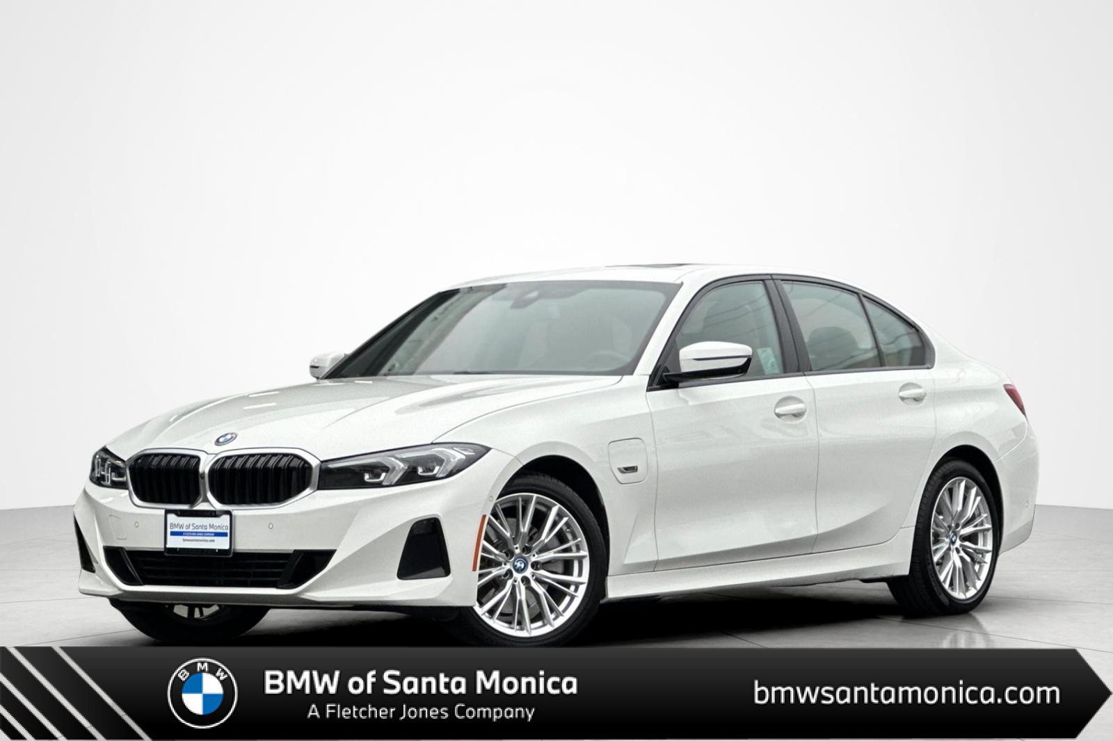 Used 2023 BMW 330e w/ Premium Package RWD image 1