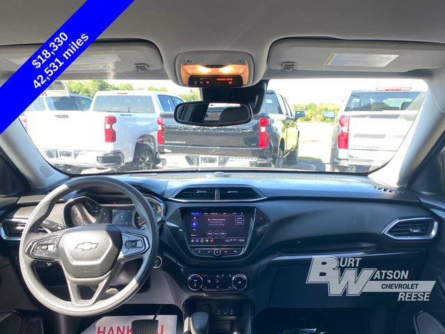 Used 2022 Chevrolet TrailBlazer LT w/ Convenience Package FWD image 19