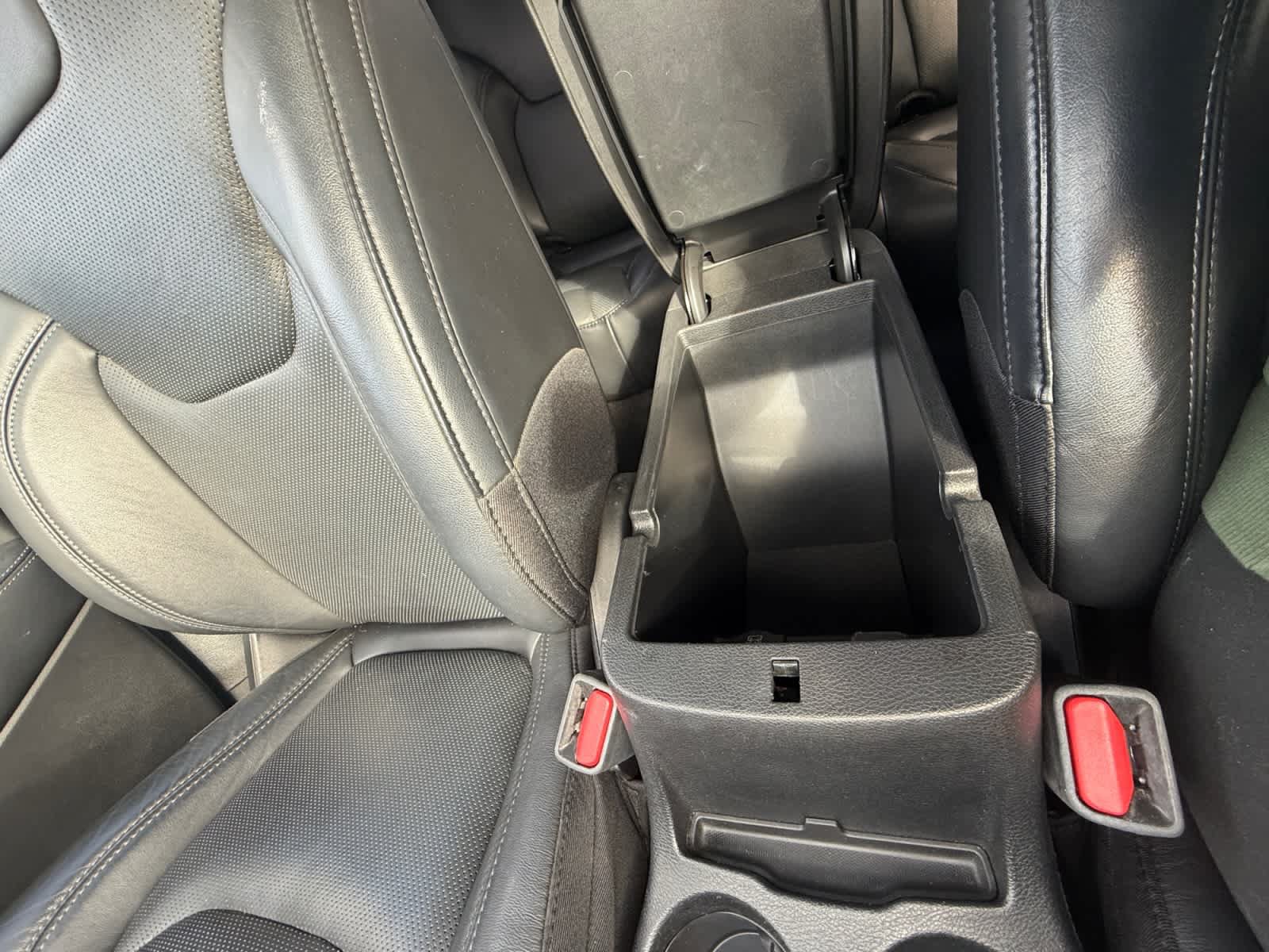 Used 2019 Jeep Cherokee Limited AWD/4WD image 42