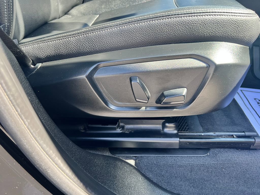 Used 2017 BMW X3 xDrive28i image 32