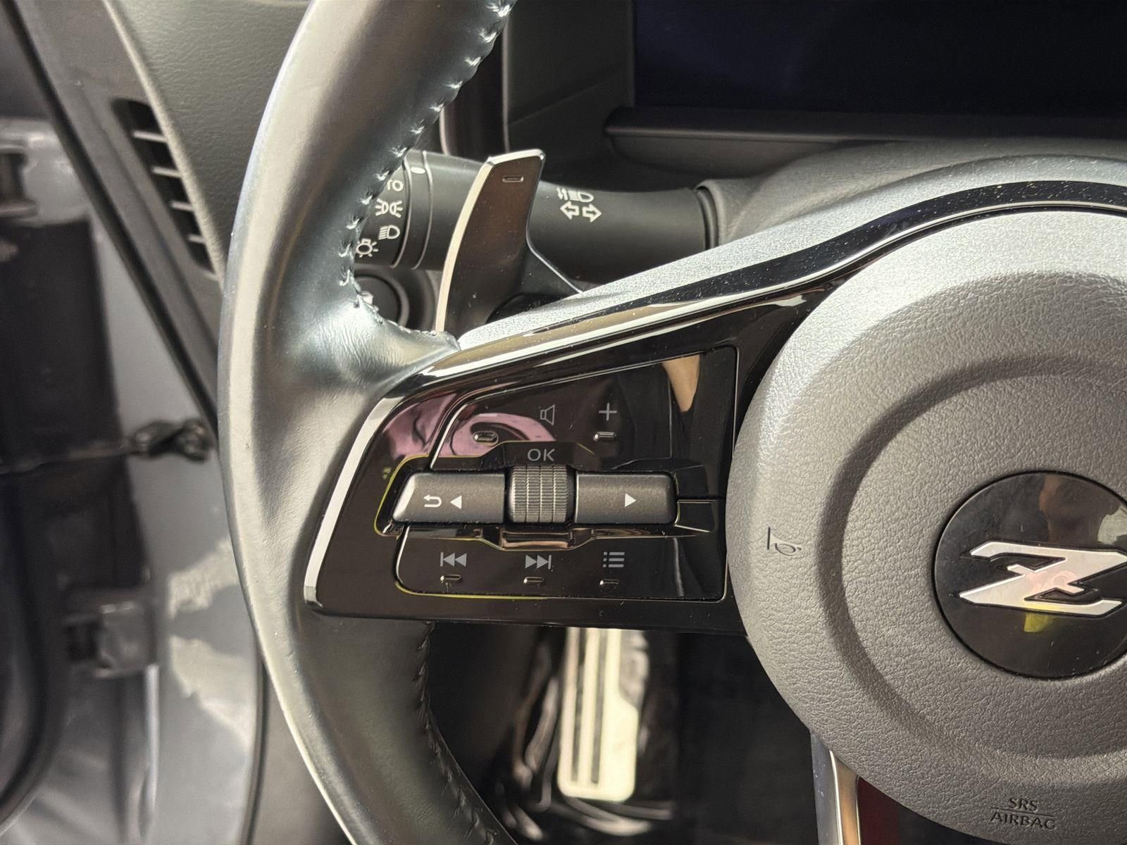 Used 2024 Nissan Z Performance w/ Floor Mat Package image 11