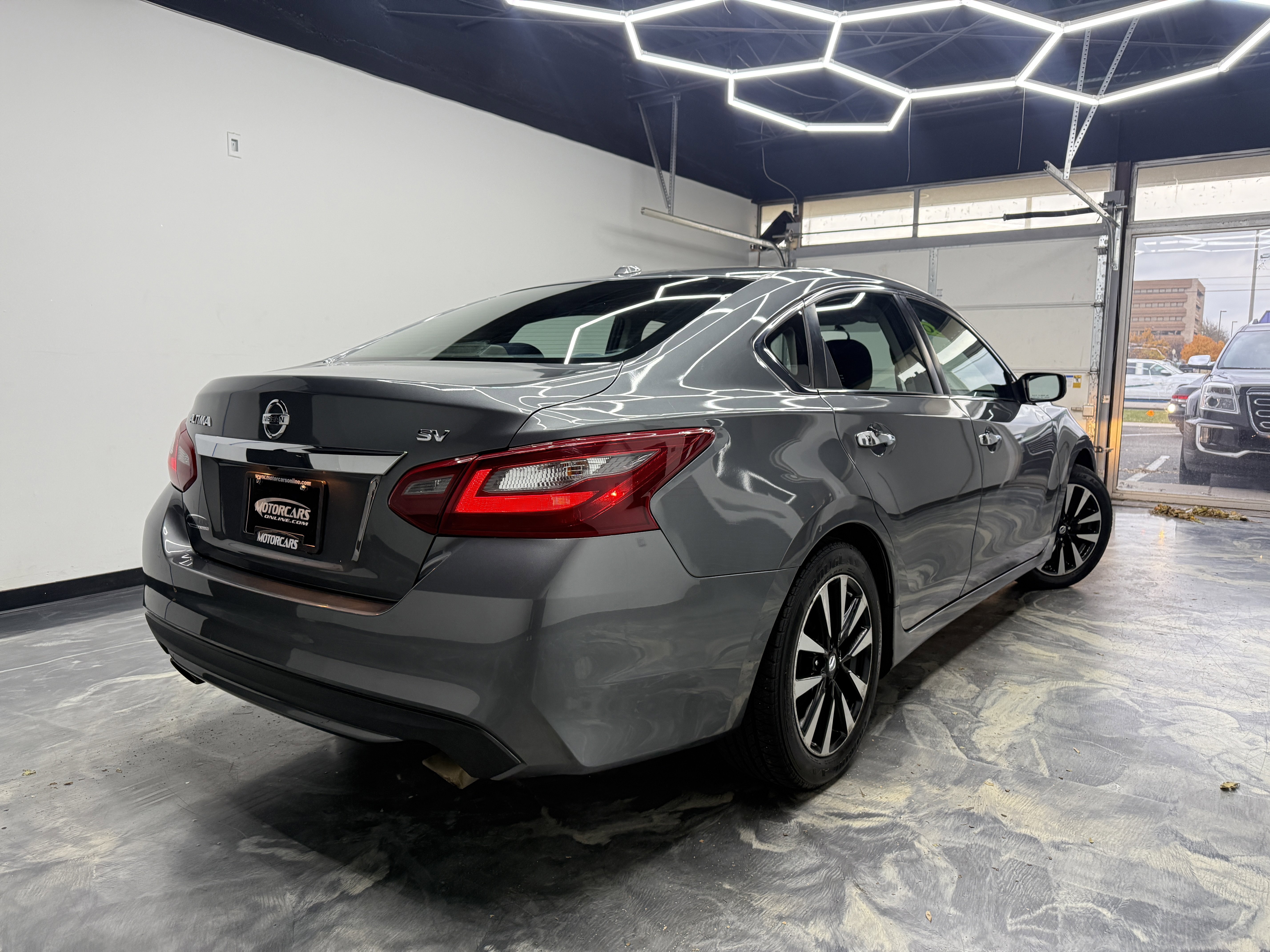 Used 2018 Nissan Altima 2.5 SV image 5