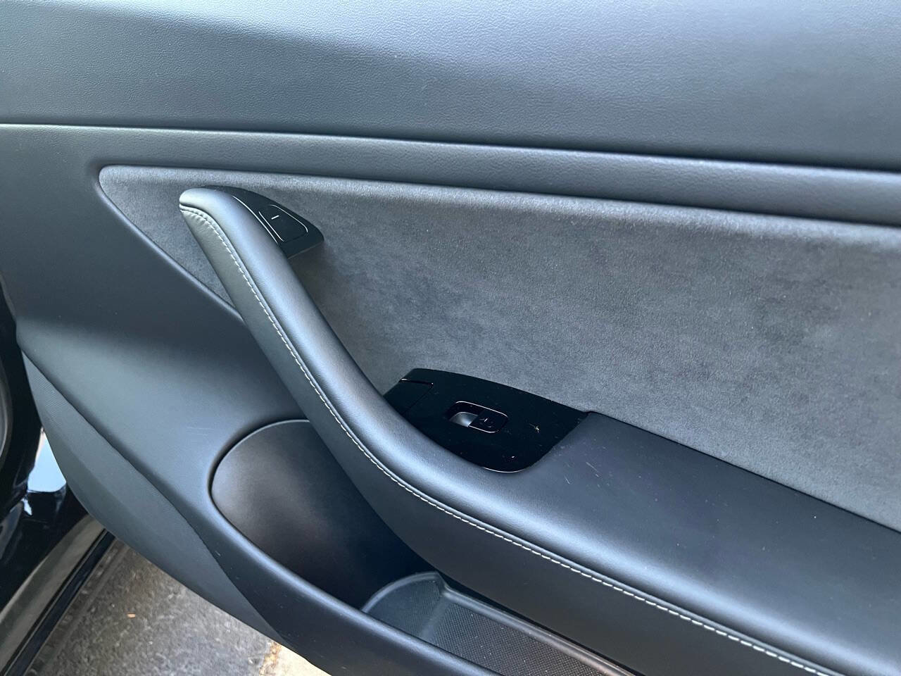 Used 2018 Tesla Model 3 Long Range AWD/4WD image 15