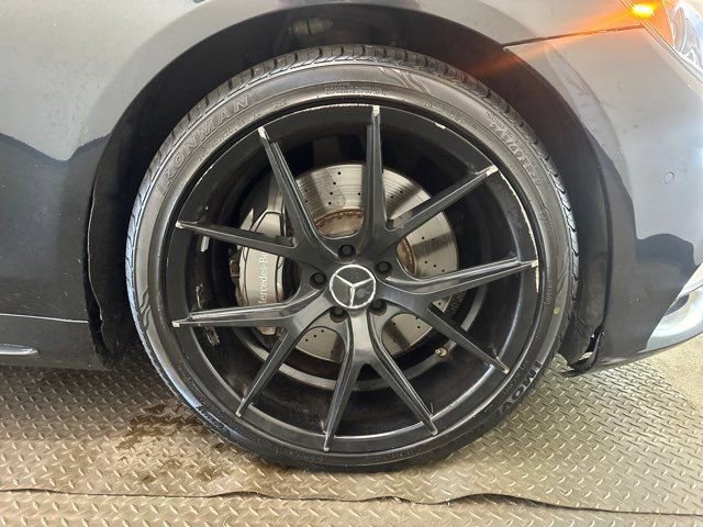 Used 2016 Mercedes-Benz S 550 4MATIC Sedan image 37