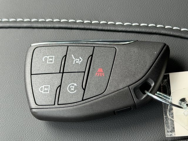 New 2027 Chevrolet Traverse RS FWD image 29