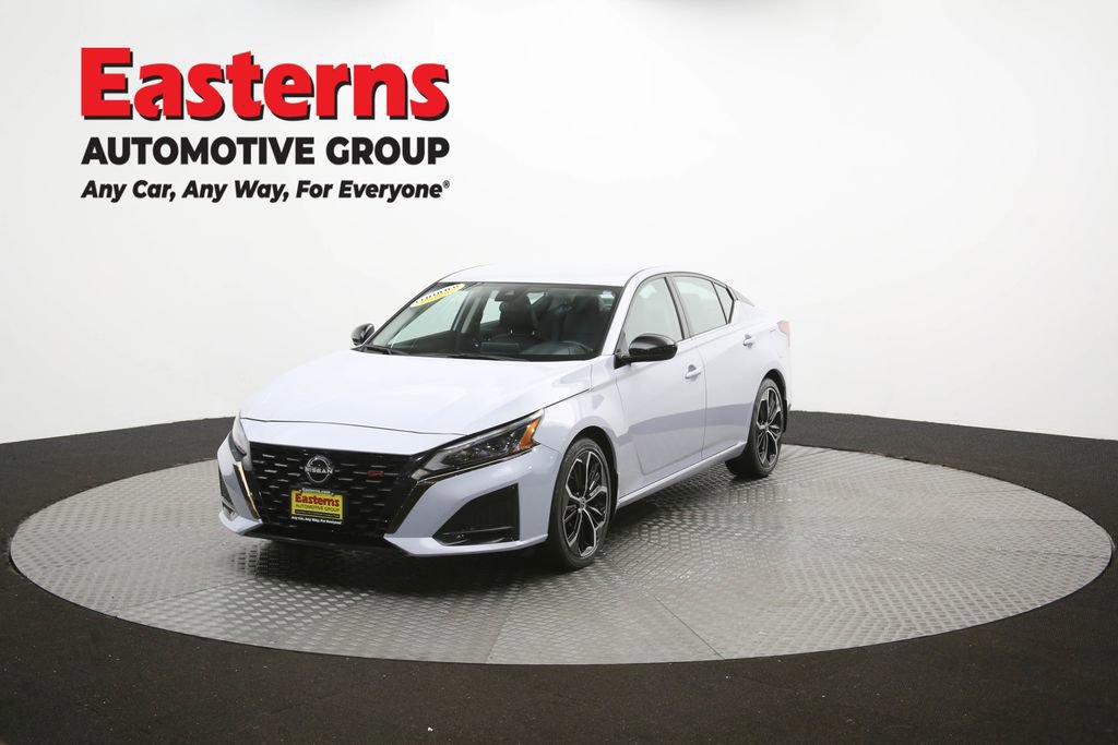 Used 2023 Nissan Altima 2.5 SR FWD image 57