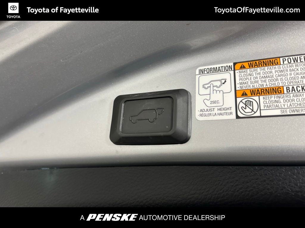 Used 2016 Toyota RAV4 Limited AWD/4WD image 20