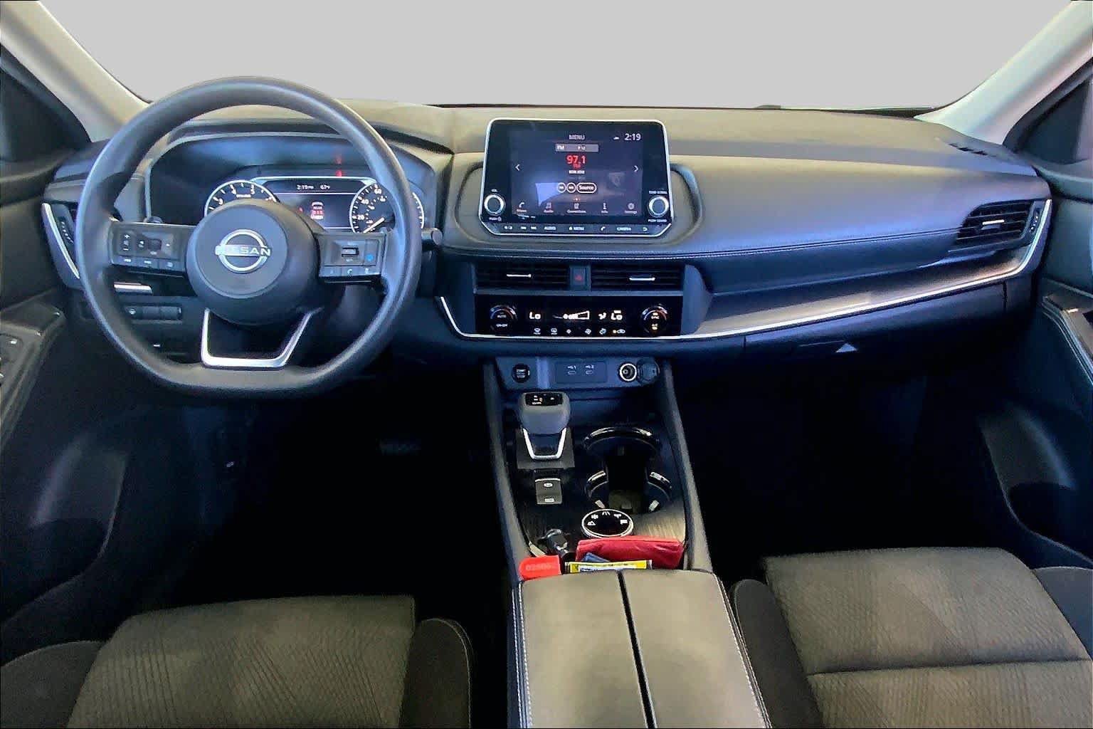 Used 2024 Nissan Rogue SV AWD/4WD image 15