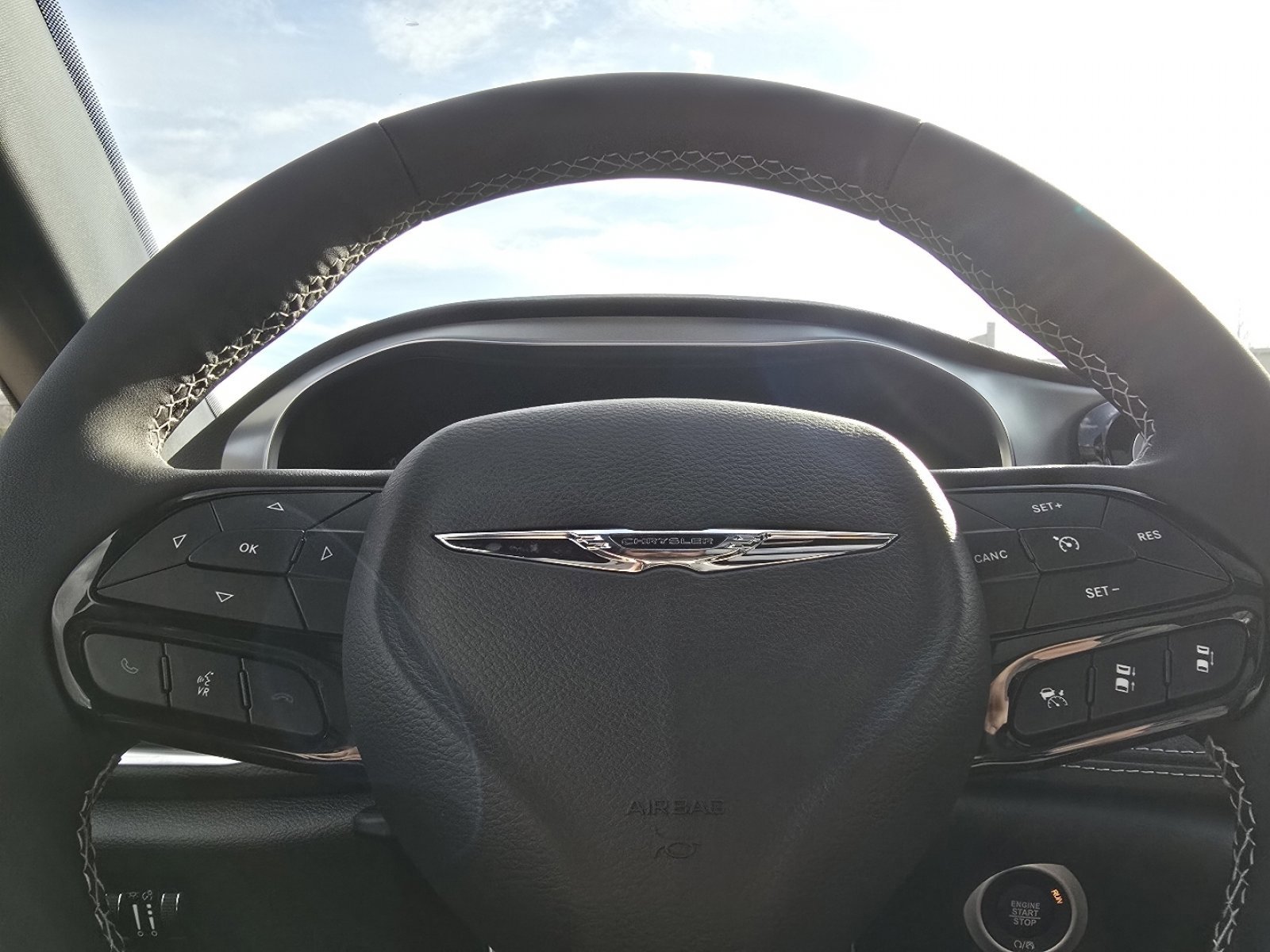 New 2026 Chrysler Pacifica Limited image 17