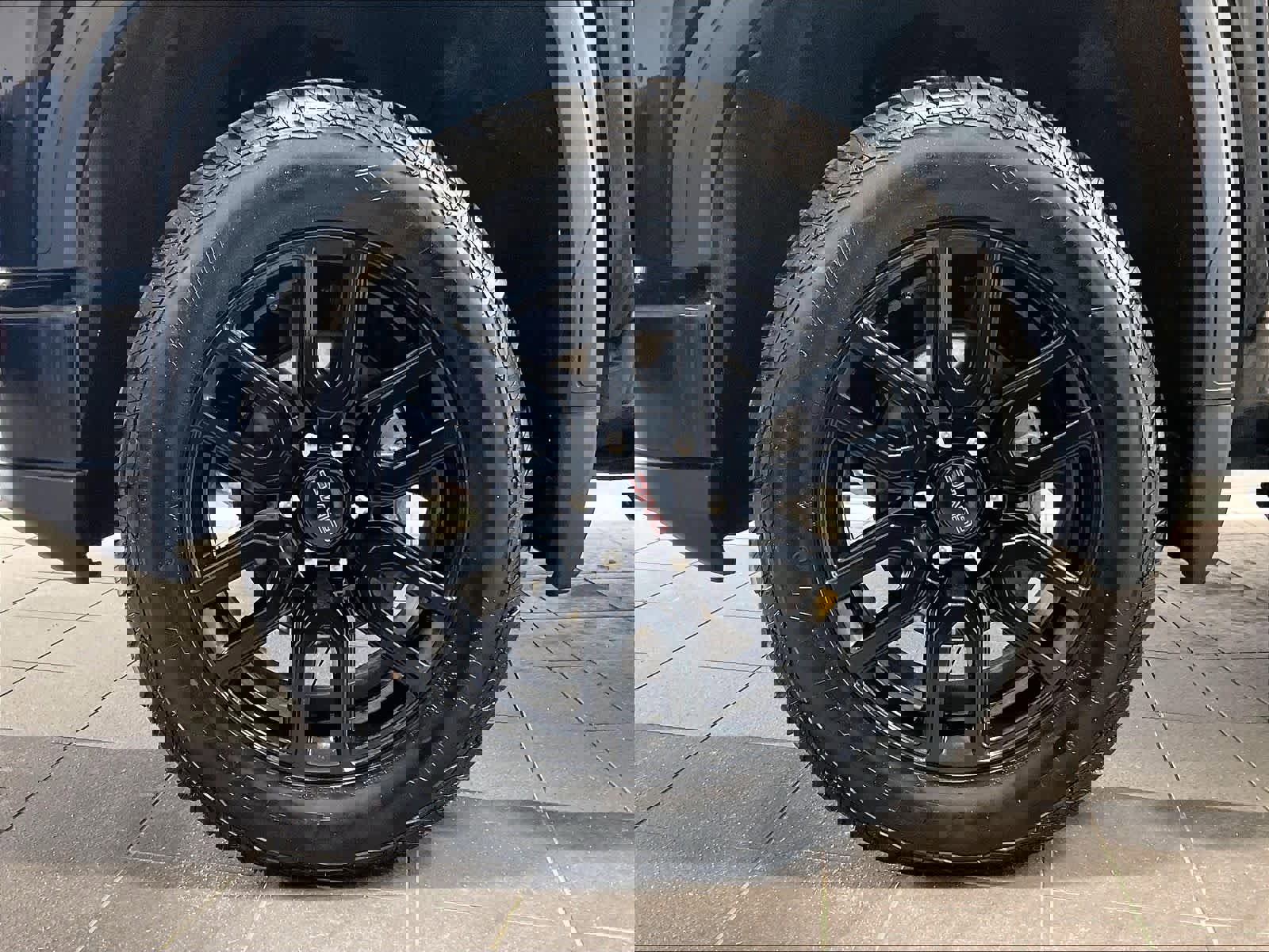 Used 2022 GMC Sierra 1500 Elevation image 7