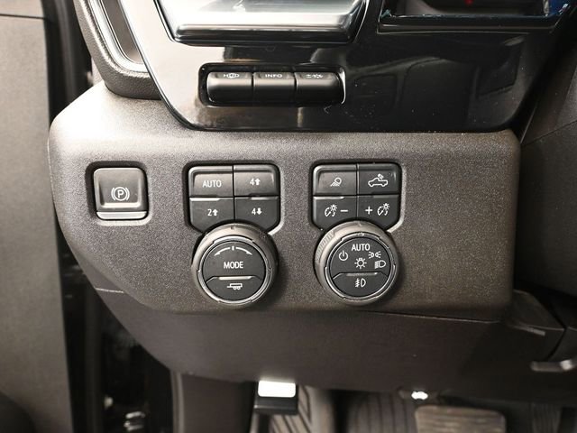 Used 2024 Chevrolet Silverado 3500 High Country w/ Technology Package image 39