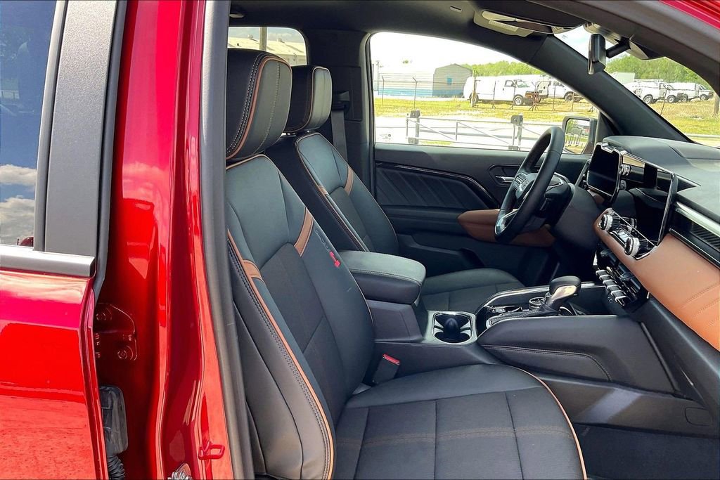 Used 2026 GMC Canyon AT4 AWD/4WD image 30