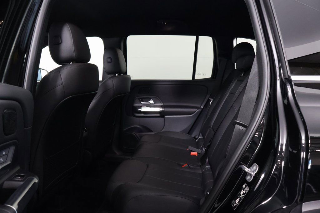 Certified 2025 Mercedes-Benz GLB 250 image 11