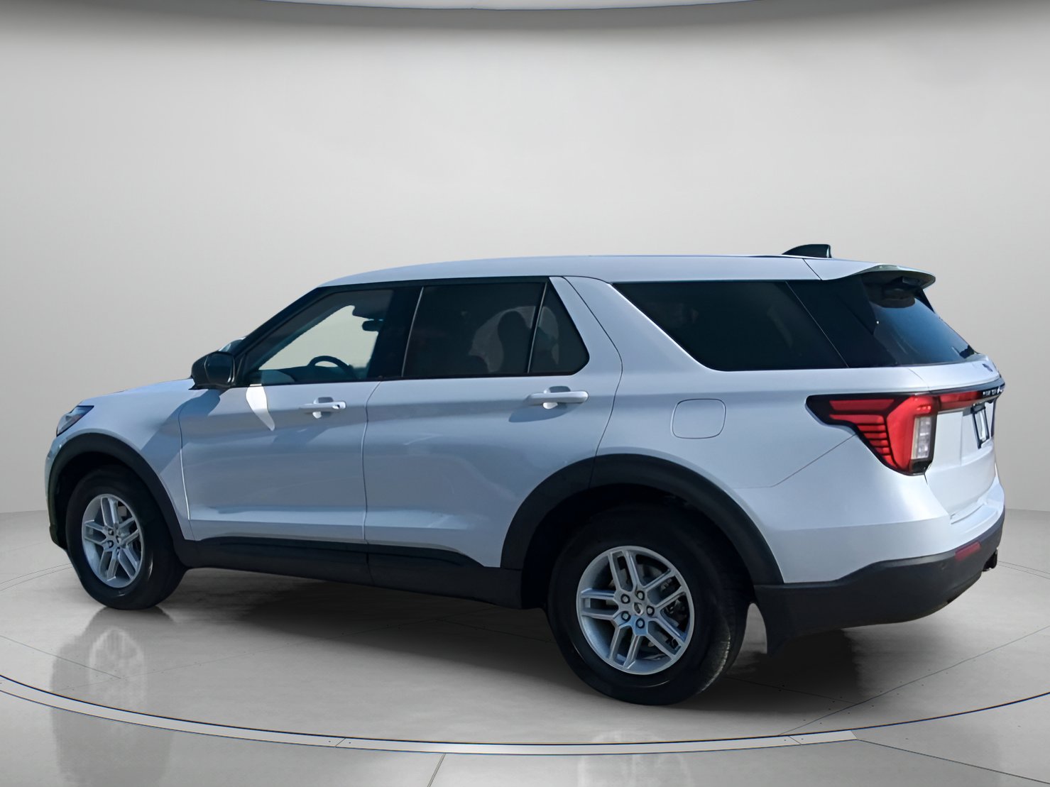 New 2026 Ford Explorer Active RWD image 19