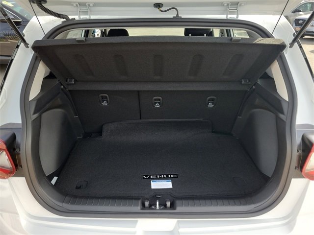 New 2026 Hyundai Venue SE image 20