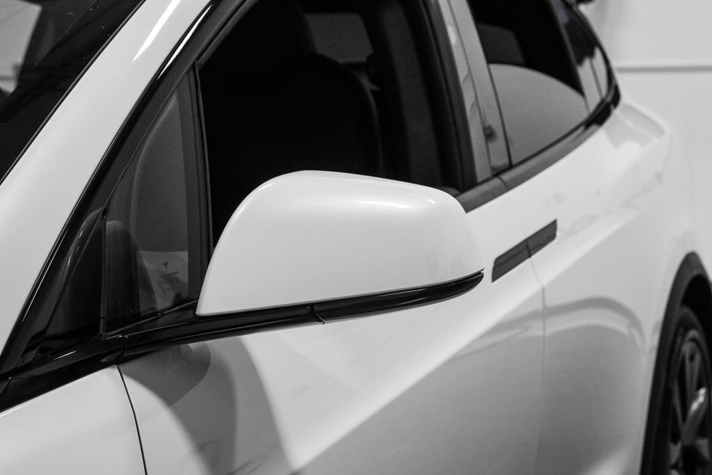 Used 2023 Tesla Model X image 47