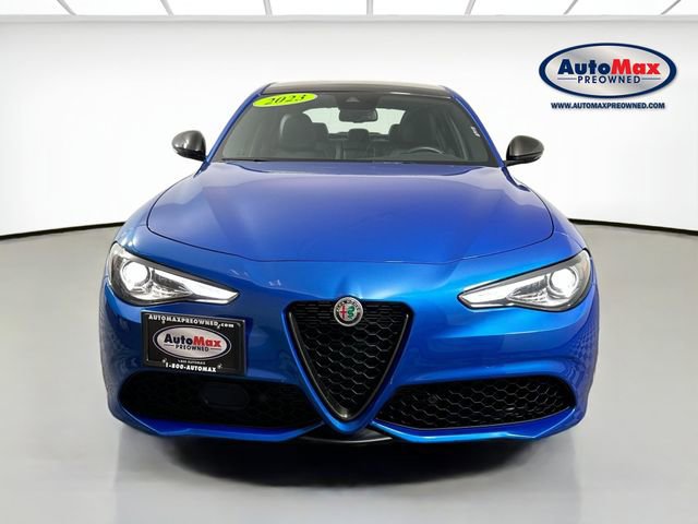 Used 2023 Alfa Romeo Giulia Estrema AWD/4WD image 2