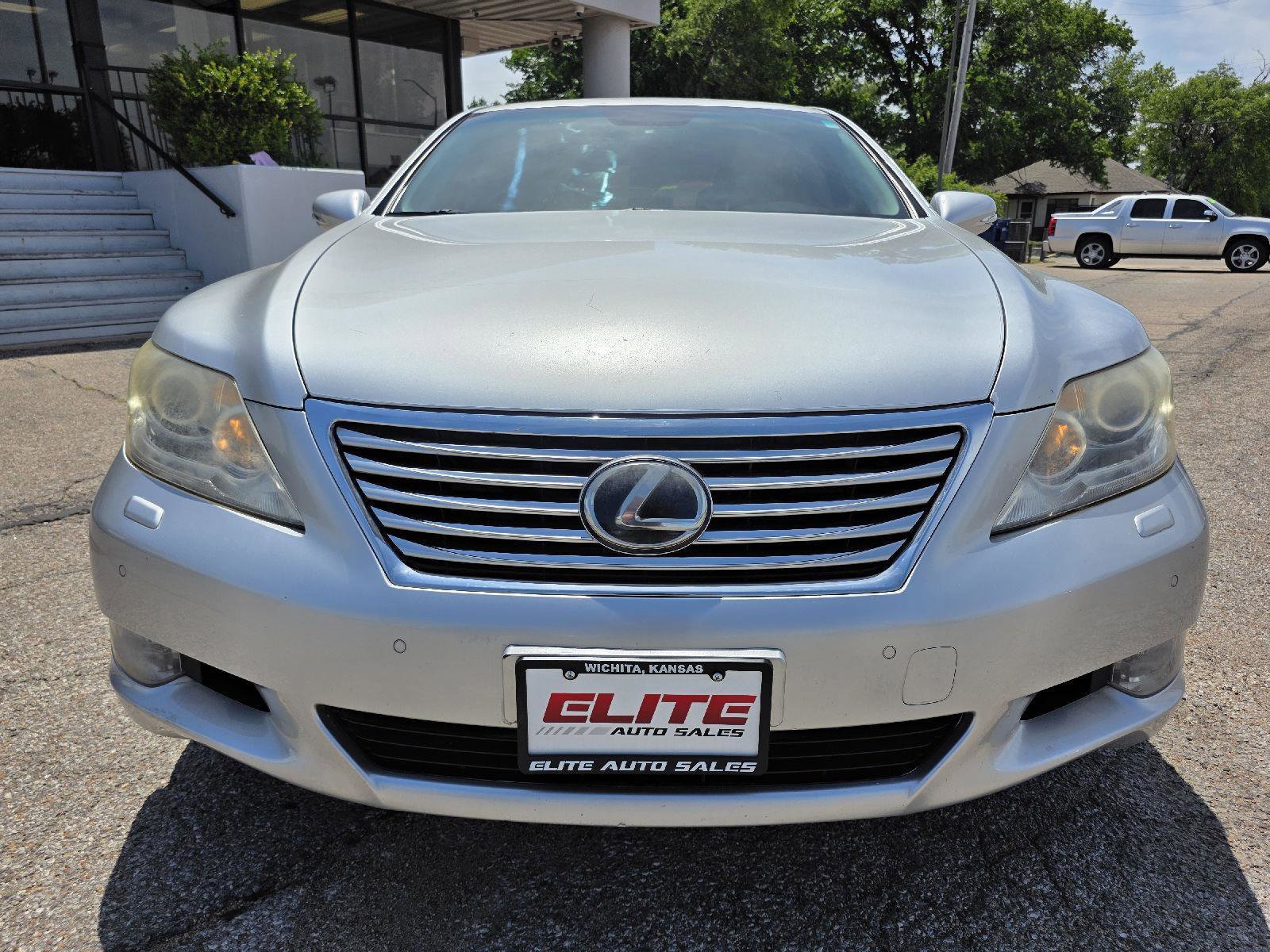 Used 2010 Lexus LS 460 L RWD image 2