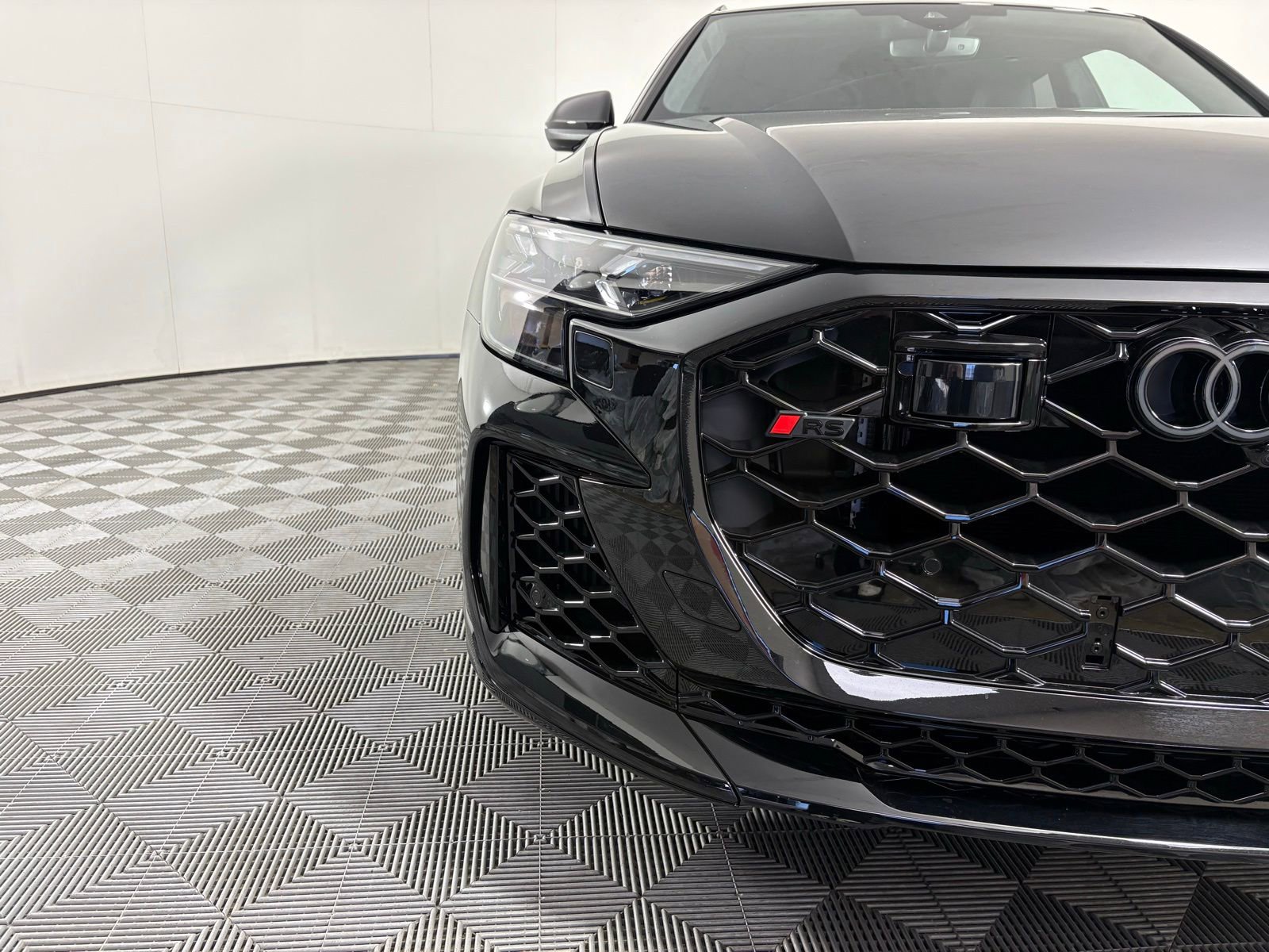 New 2026 Audi RS Q8 performance image 2