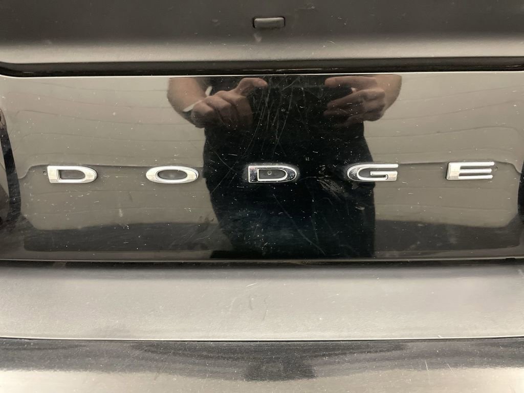 Used 2015 Dodge Challenger SXT Plus image 27