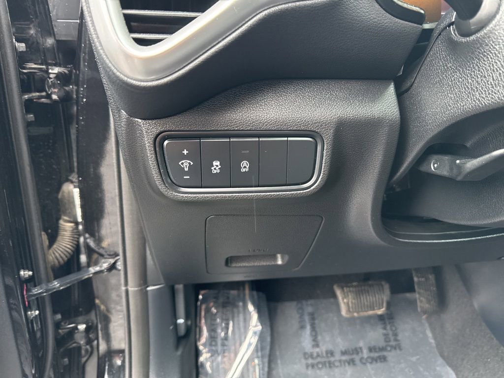 Used 2023 Kia Soul LX image 17