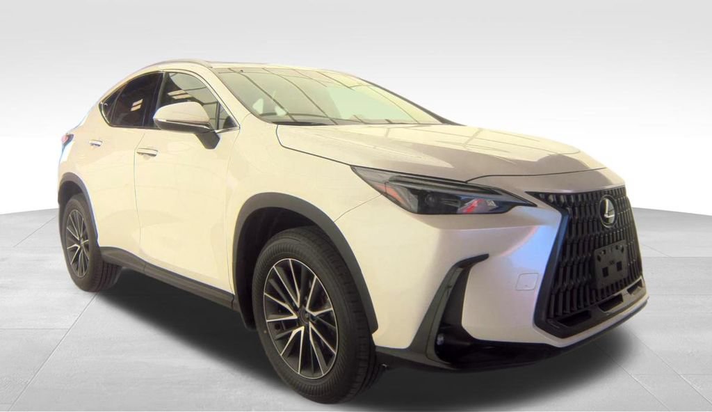Used 2024 Lexus NX 250 FWD w/ Cold Area Package image 4