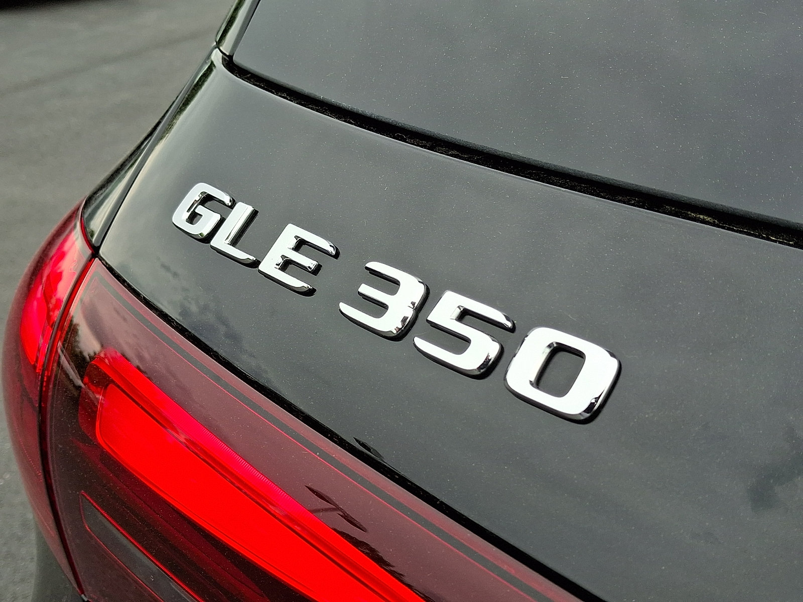 Certified 2026 Mercedes-Benz GLE 350 4MATIC image 32