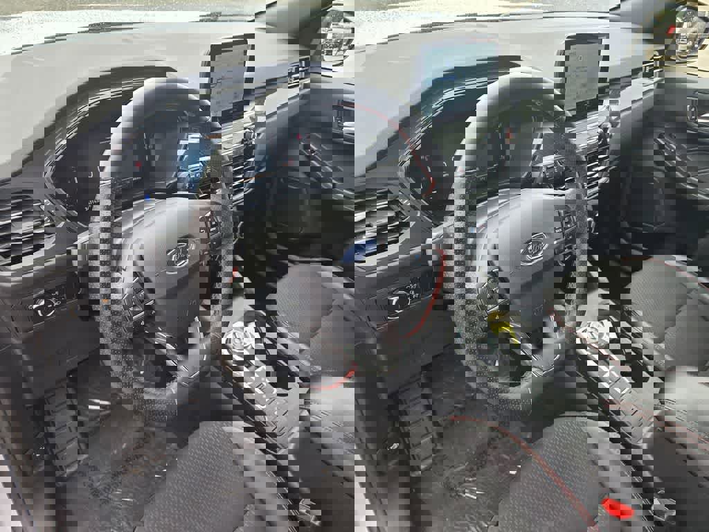 Used 2025 Ford Escape ST-Line image 10