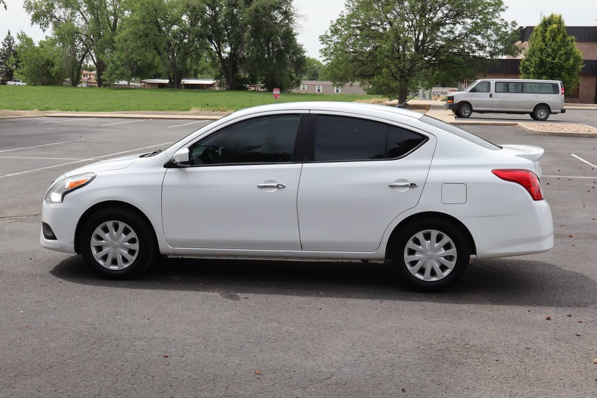 Used 2019 Nissan Versa SV FWD image 9