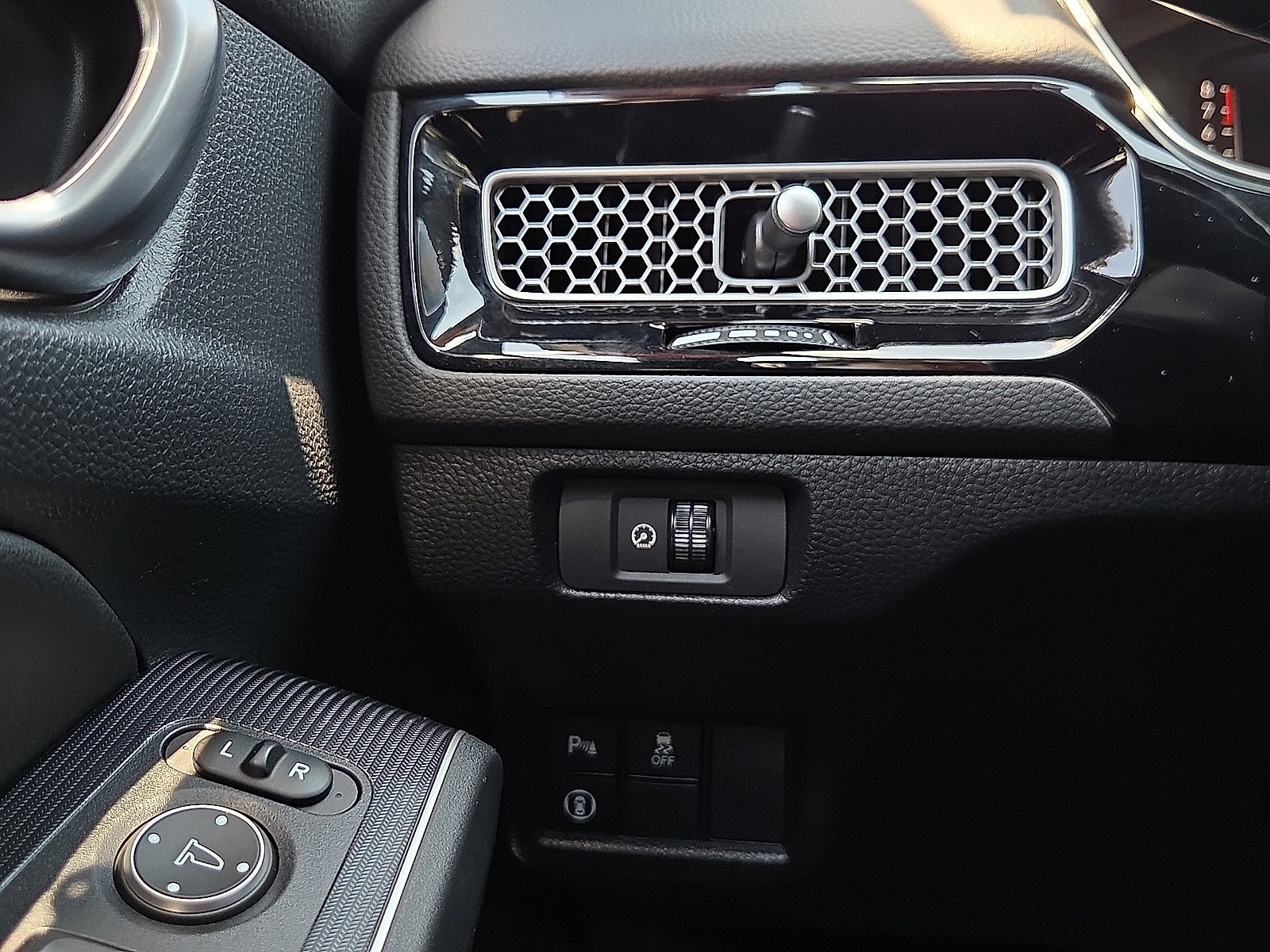 Used 2024 Honda Civic Sport Touring image 22