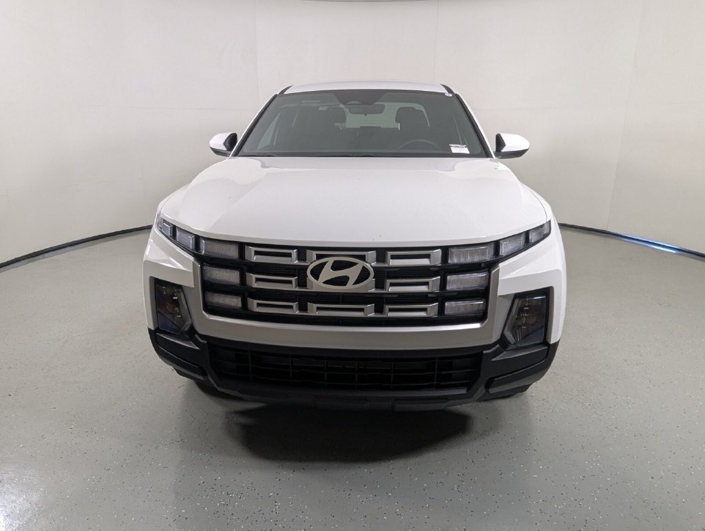 New 2027 Hyundai Santa Cruz SE FWD image 2