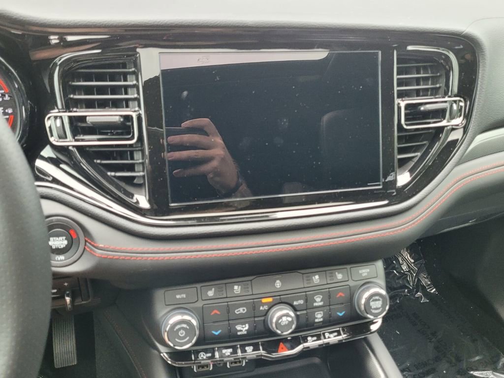 New 2024 Dodge Durango GT image 16