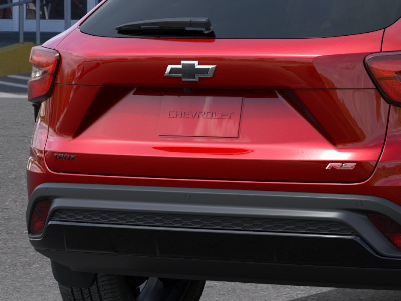 New 2026 Chevrolet Trax RS w/ Sunroof Package FWD image 14